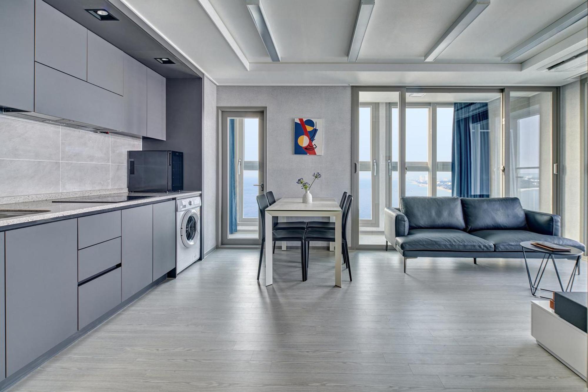 Gangneung Chonpines Ocean Suites Hotel ภายนอก รูปภาพ