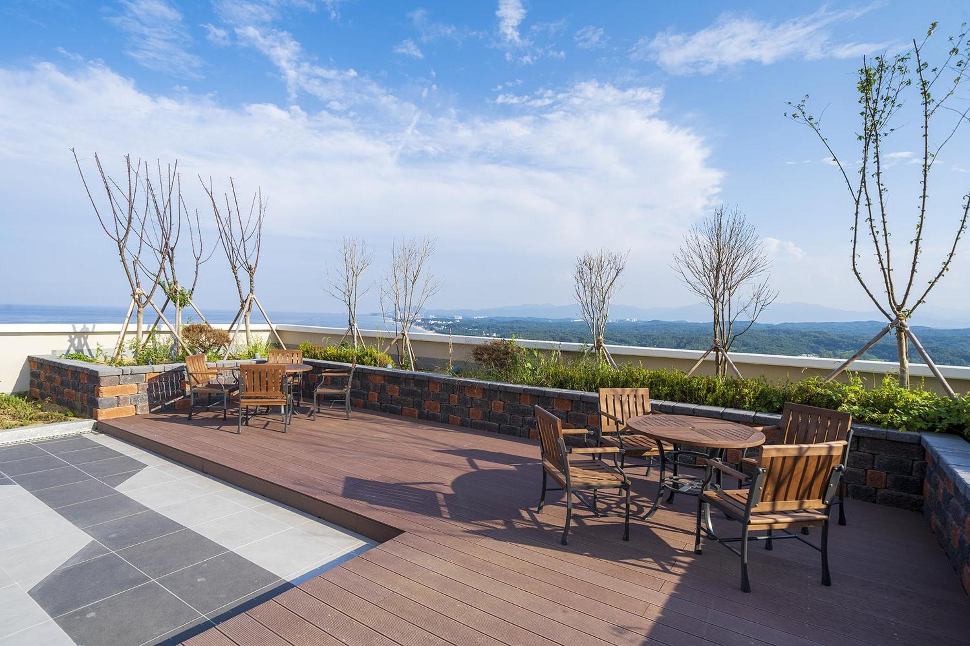 Gangneung Chonpines Ocean Suites Hotel ภายนอก รูปภาพ