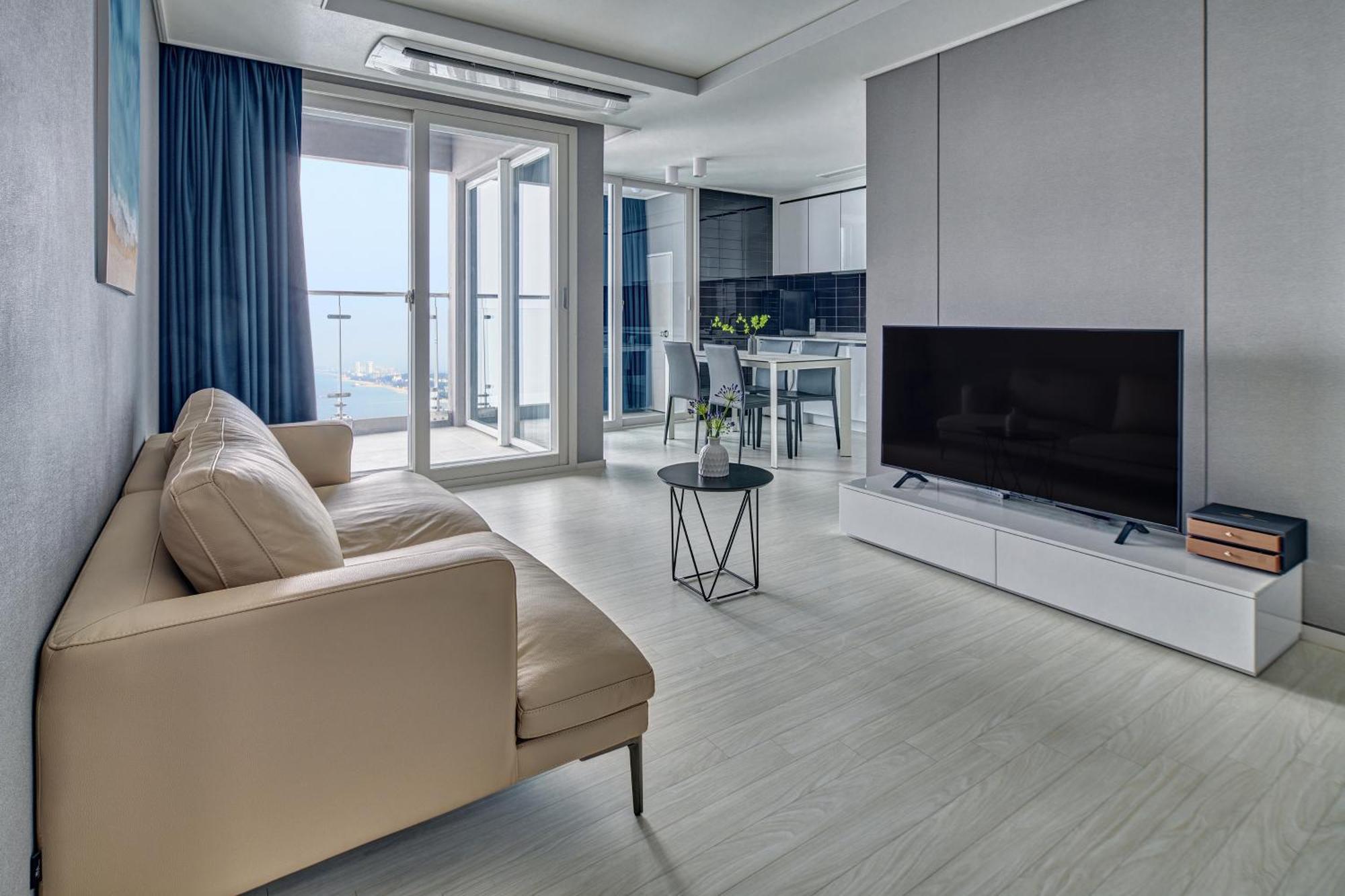 Gangneung Chonpines Ocean Suites Hotel ภายนอก รูปภาพ